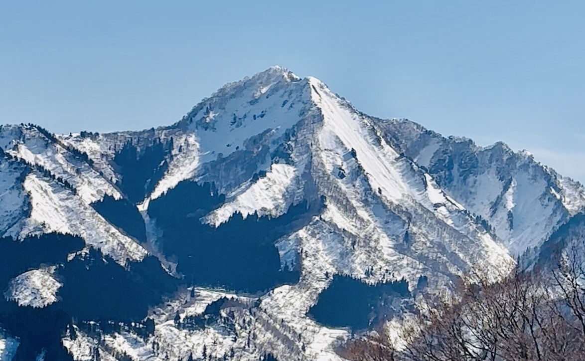 Yuzawa ski season 2025 2026 mountain view in spring